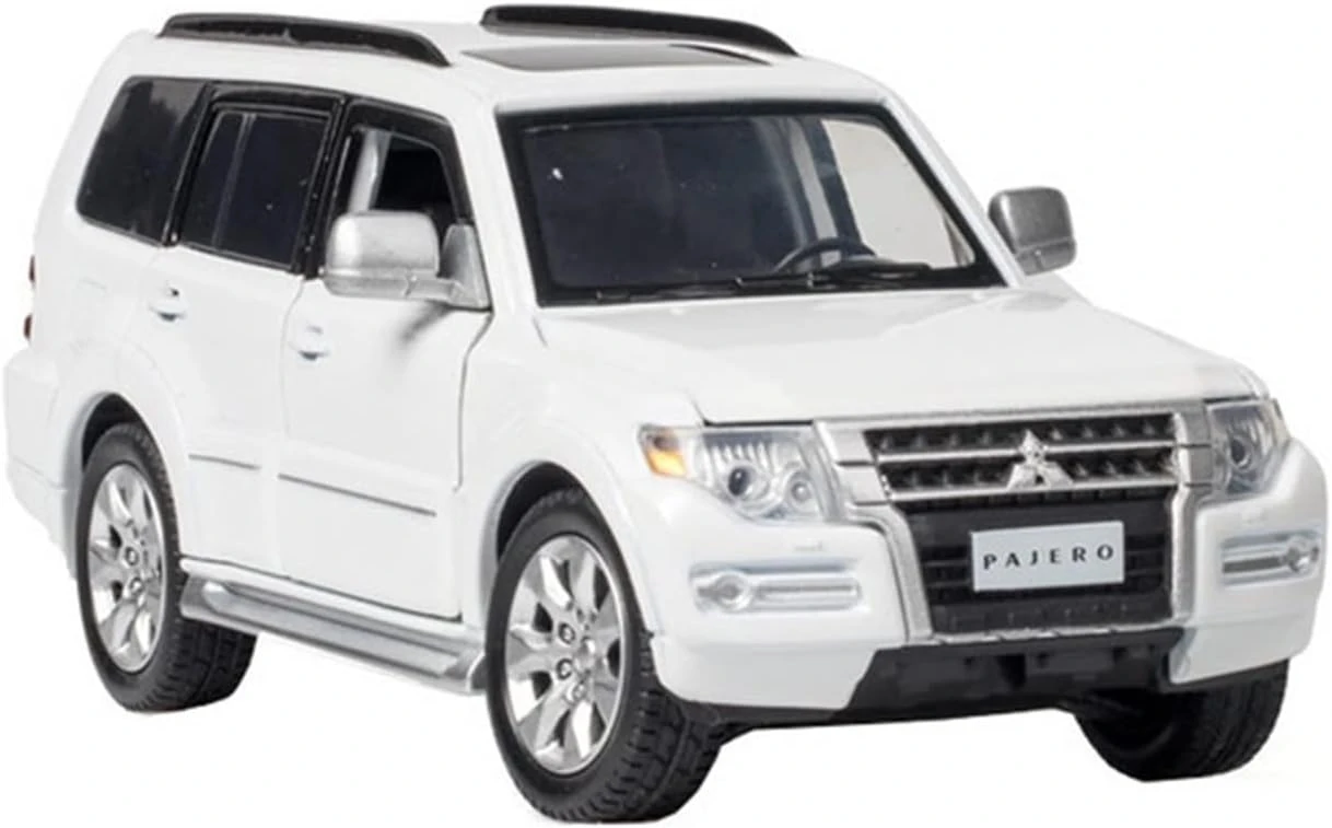 1/32 Mitsubishi Pajero V97 Die‑Cast SUV Model – Silver Alloy Off‑Road Toy Car wi