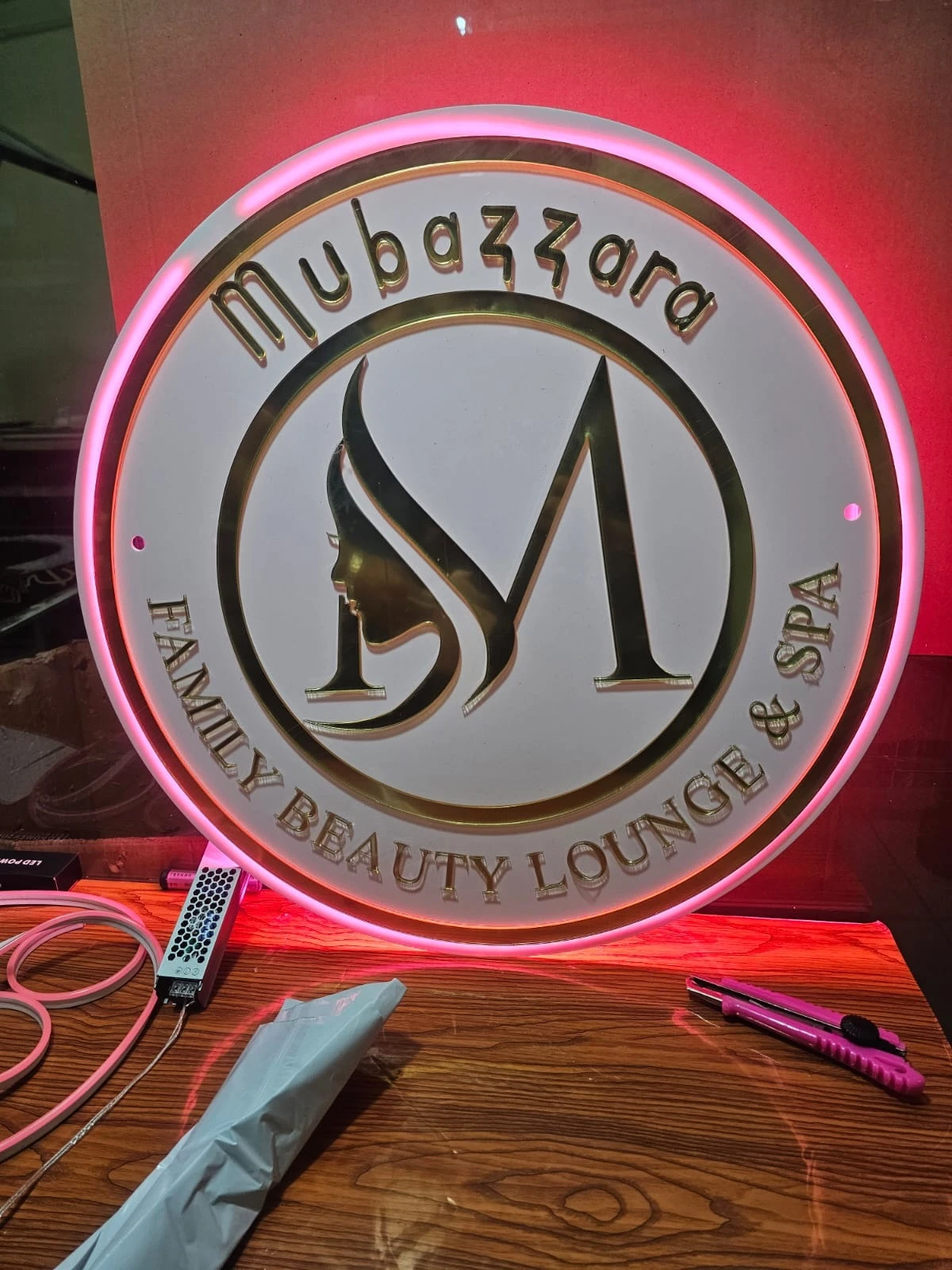 costomize logo in white and golden acrylic with neon light (60x60)